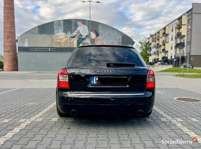 Czarny Używany 2003 Audi A4 Kombi | 10 500 zł - Obraz 1/4