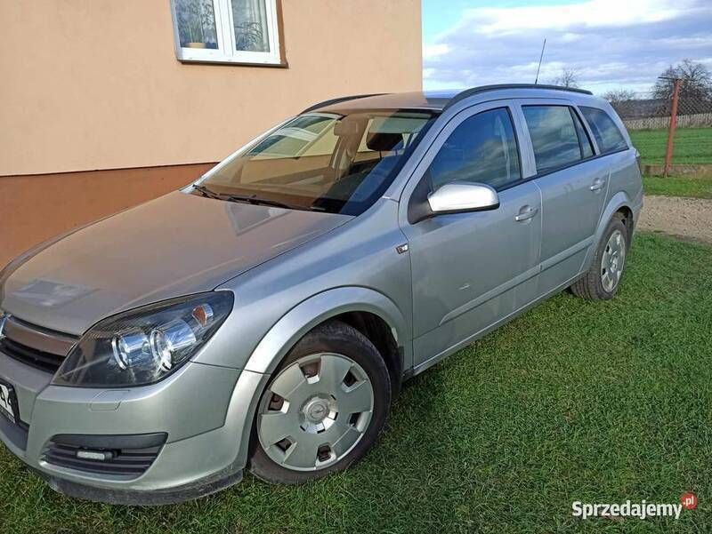 Srebrny Używany 2006 Opel Astra Kombi | 8600 zł (Dość drogi) - Obraz 1/4
