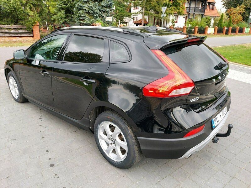 Używany Volvo V40 190 KM (139 kW) 2015 Szary Kombi