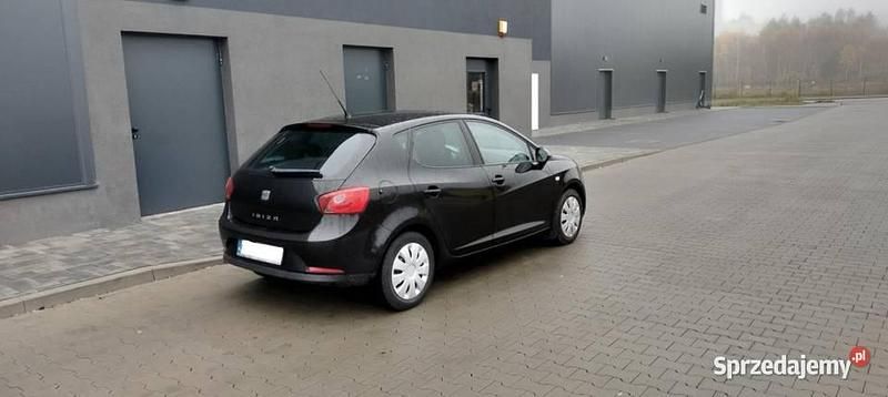 Czarny Używany 2011 Seat Ibiza Hatchback | 10 000 zł (Dobra cena) - Obraz 1/4