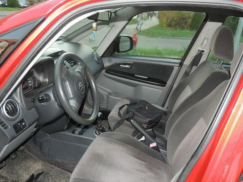Używany Suzuki SX4 2009 Czerwony Hatchback