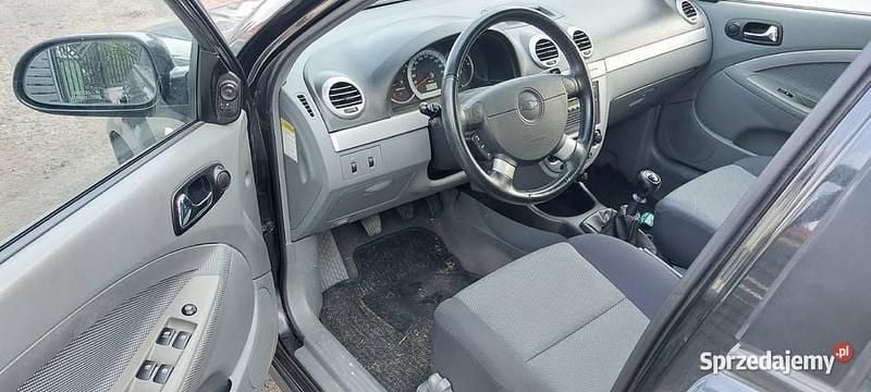Czarny Używany 2007 Chevrolet Lacetti CDX Kombi | 11 500 zł - Obraz 1/4