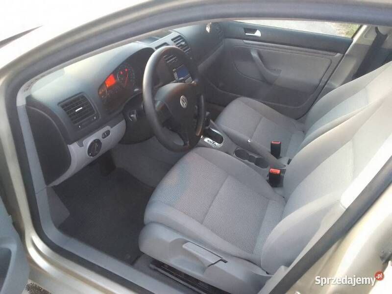Używany VW Jetta 102 KM (75 kW) 2005 Sedan/Limuzyna