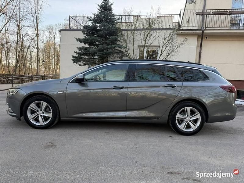 Używany Opel Insignia Cosmo 170 KM (125 kW) 2018 Szary Kombi