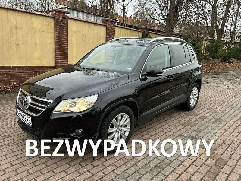 Czarny Używany 2009 VW Tiguan SUV | 24 900 zł (Uczciwa cena) - Obraz 1/4