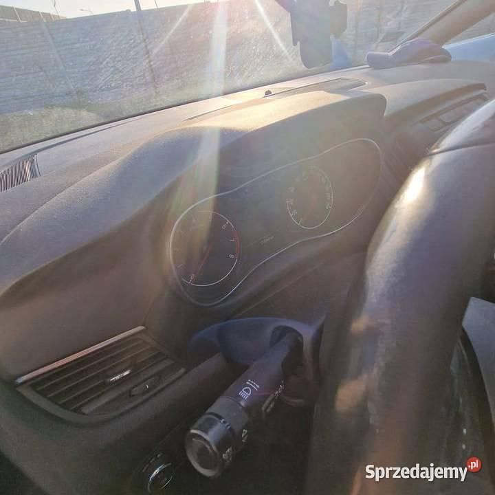 Używany Opel Zafira 2016 Szary Minivan