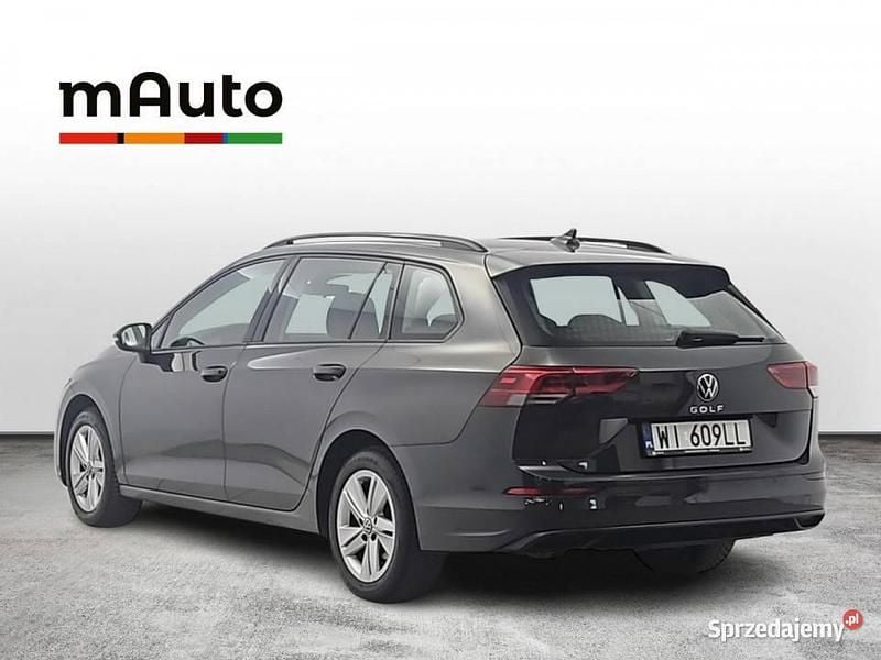 Używany VW Golf VIII Life 115 KM (84 kW) 2021 Szary Kombi