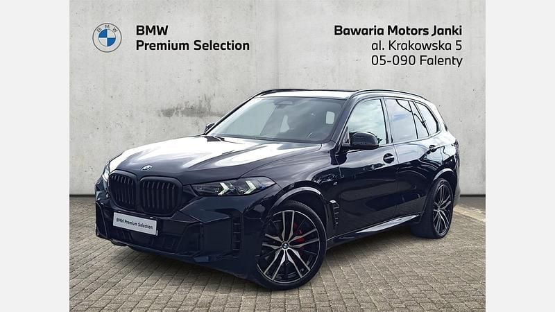 Czarny carbon m metalizowany Używany 2024 BMW X5 Comfort Edition SUV | 479 900 zł - Obraz 1/3