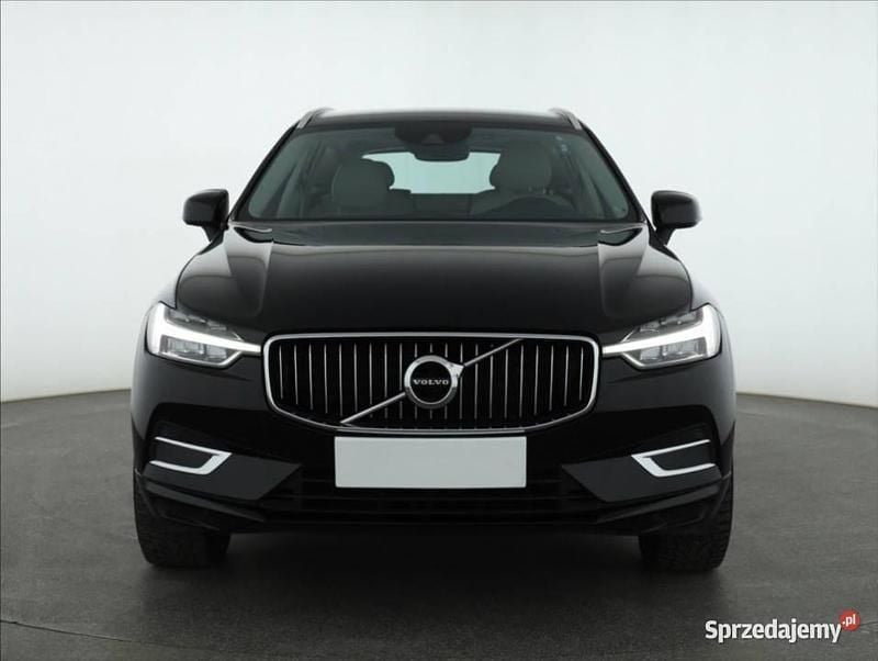 Czarny Używany 2017 Volvo XC60 SUV | 109 999 zł (Uczciwa cena) - Obraz 1/4