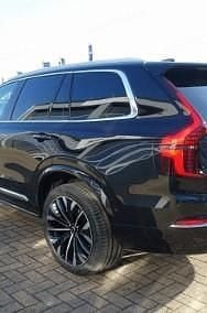 Używany Volvo XC90 Plus 455 KM (334 kW) 2025 Czarny SUV
