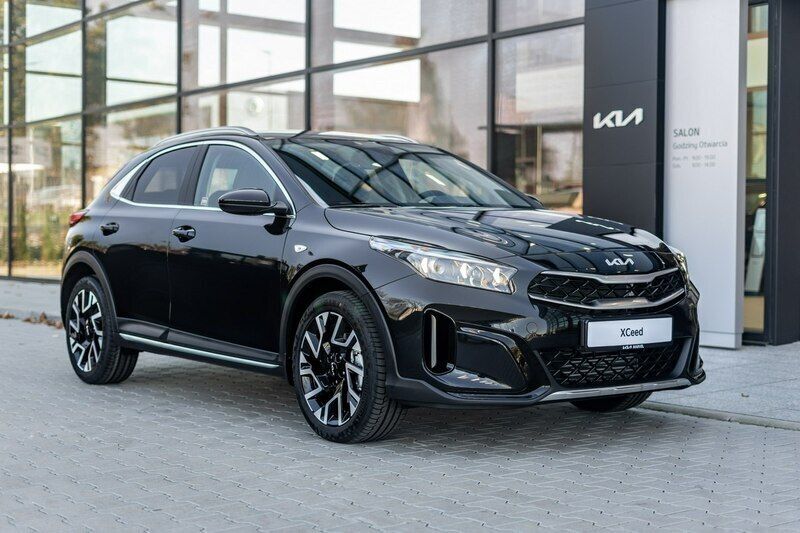 Czarny (metalik) Nowe 2024 Kia XCeed 2 SUV | 114 500 zł (Dość drogi) - Obraz 1/4