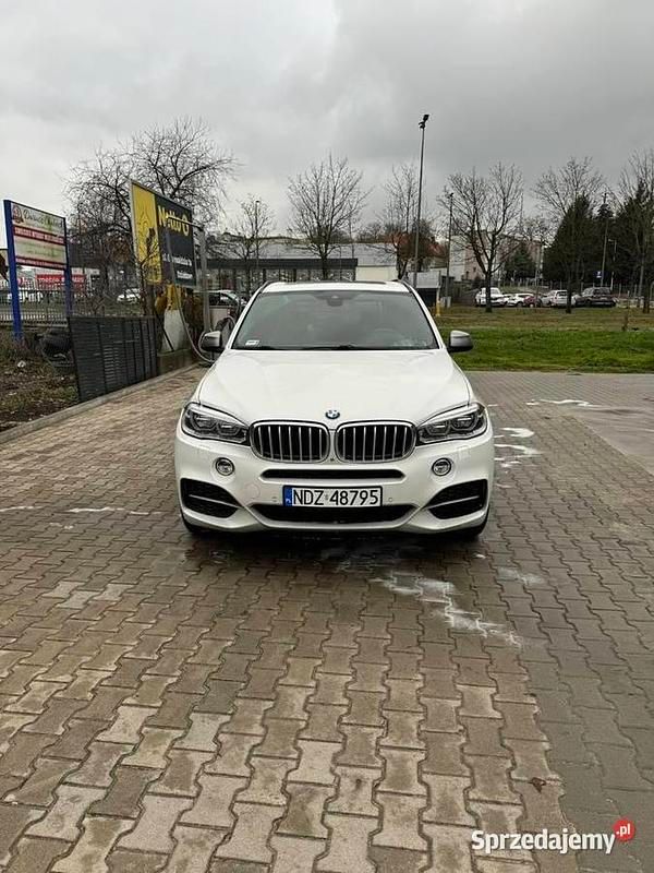 Biały Używany 2013 BMW X5 SUV | 119 000 zł - Obraz 1/4
