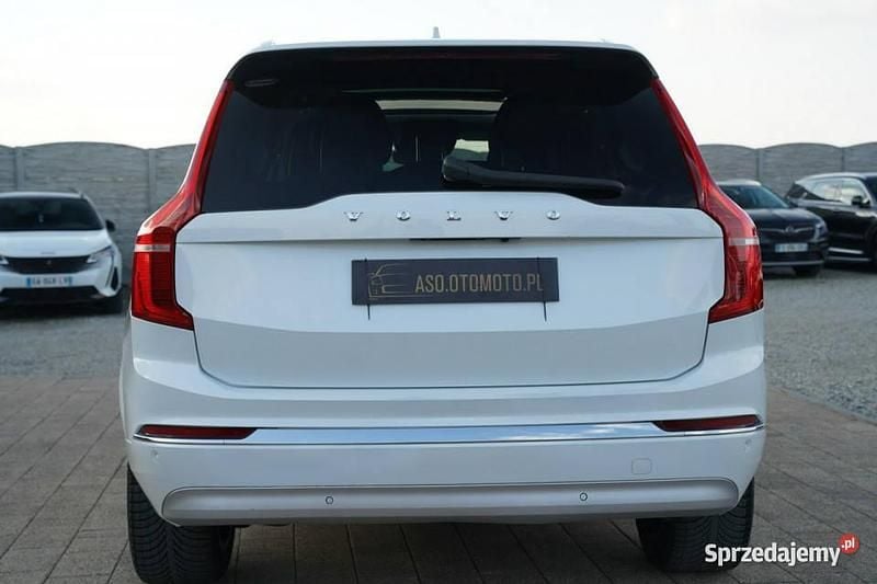 Biały Używany 2022 Volvo XC90 SUV | 198 700 zł (Uczciwa cena) - Obraz 1/4