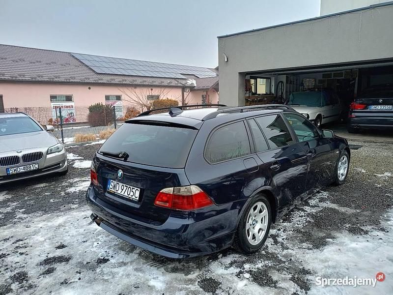 Używany BMW 520 2006 Granatowy Kombi