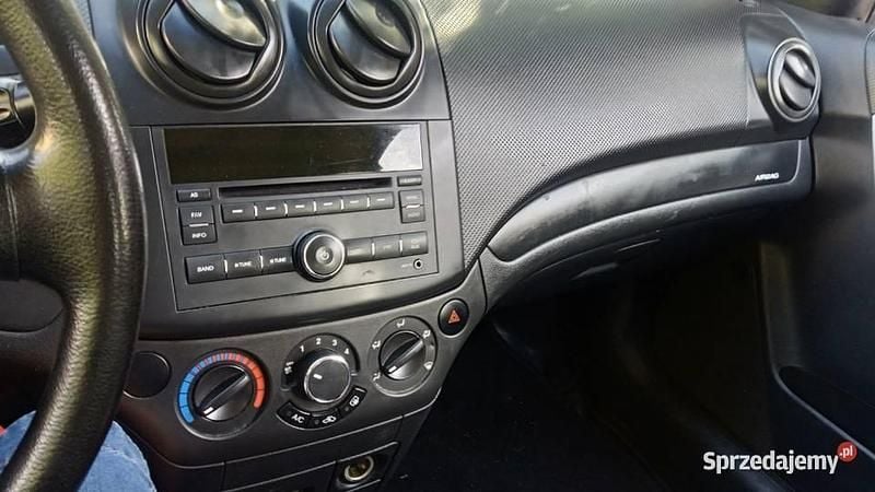 Używany Chevrolet Aveo 75 KM (55 kW) 2009 Bordowy Hatchback