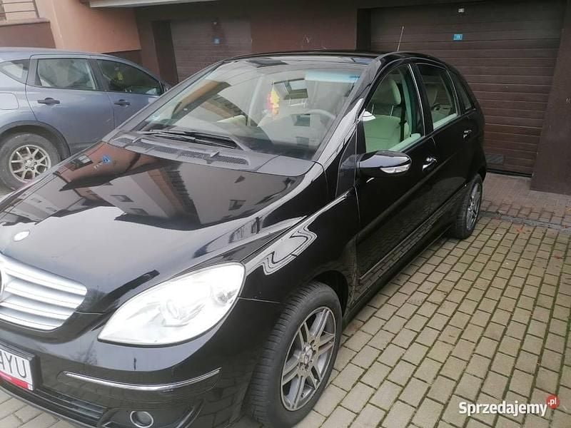 Używany Mercedes 180 2006 Sedan/Limuzyna