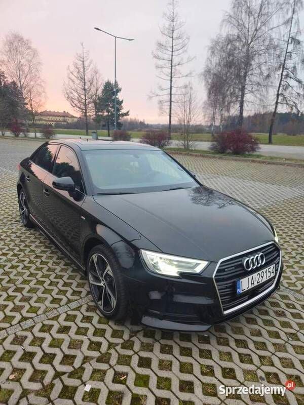 Używany Audi A3 S-Line 2020 Czarny Sedan/Limuzyna