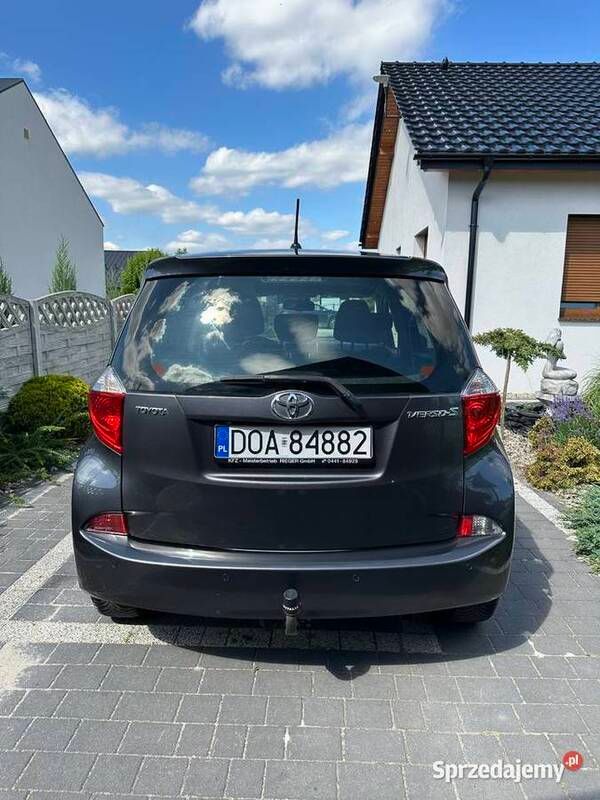 Używany Toyota Verso-S 2013 Minivan