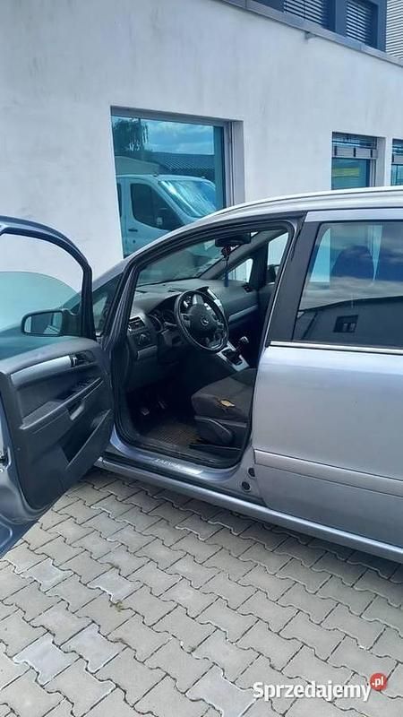 Używany Opel Zafira 2008 Minivan