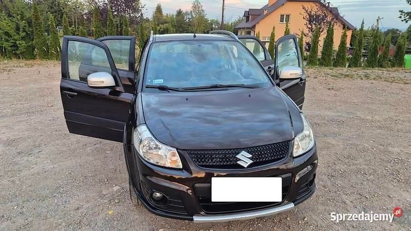 Używany 2013 Suzuki SX4 SUV | 22 400 zł (Uczciwa cena) - Obraz 1/4