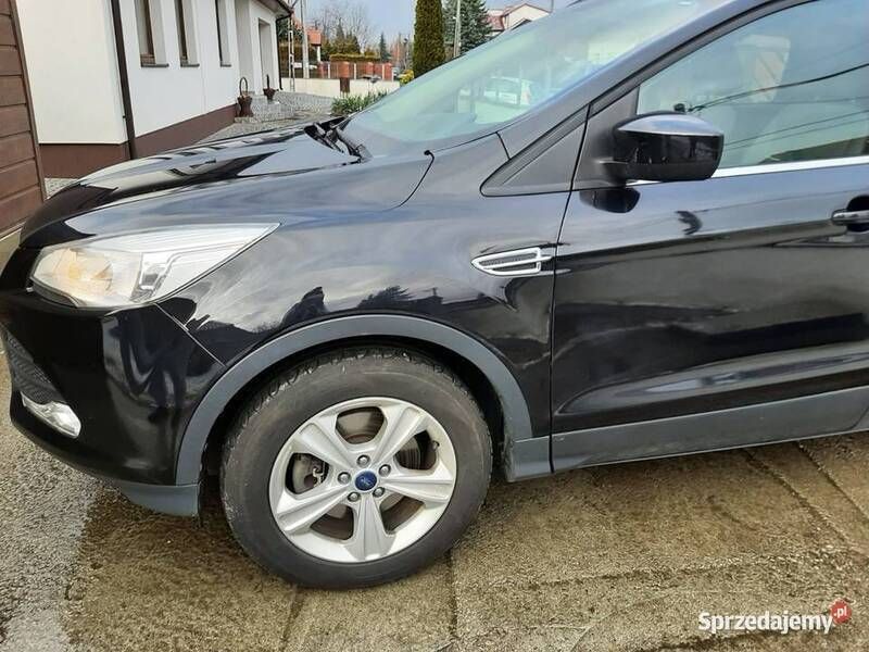 Czarny Używany 2014 Ford Kuga SUV | 40 000 zł (Super Cena) - Obraz 1/4