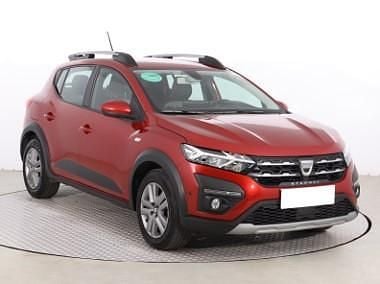 Czerwony Używany 2021 Dacia Sandero Hatchback | 52 499 zł (Uczciwa cena) - Obraz 1/4