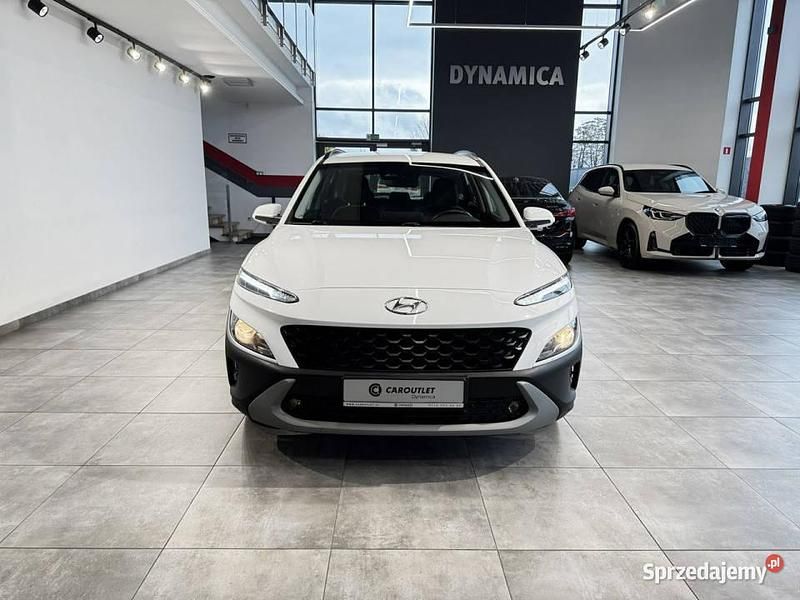 Biały Używany 2021 Hyundai Kona Comfort SUV | 84 900 zł (Dość drogi) - Obraz 1/3