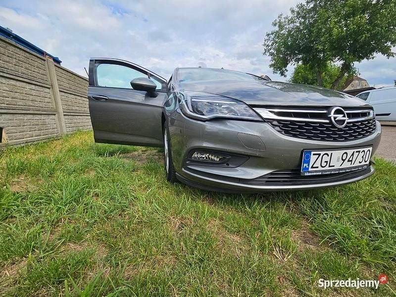Używany 2016 Opel Astra | 36 800 zł (Uczciwa cena) - Obraz 1/4