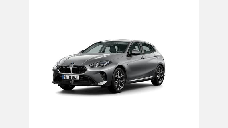 Szary skyscraper metalizowany Używany 2024 BMW 118 Shadowline Hatchback | 139 900 zł (Drogi) - Obraz 1/3