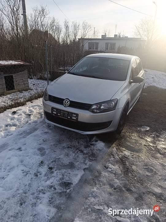 Srebrny Używany 2011 VW Polo Hatchback | 13 900 zł (Dobra cena) - Obraz 1/4