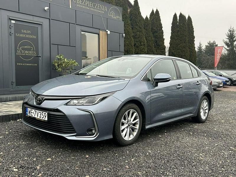 Używany Toyota Corolla 125 KM (91 kW) 2022 Szary Sedan/Limuzyna