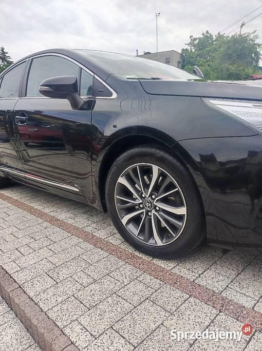 Czarny Używany 2015 Toyota Avensis Sedan/Limuzyna | 39 000 zł (Uczciwa cena) - Obraz 1/4