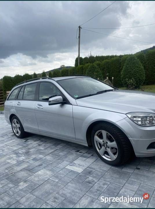 Używany Mercedes 200 2010 Srebrny Kombi