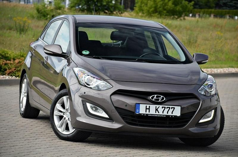 Brązowy (metalik) Używany 2012 Hyundai i30 Hatchback | 28 900 zł (Uczciwa cena) - Obraz 1/4
