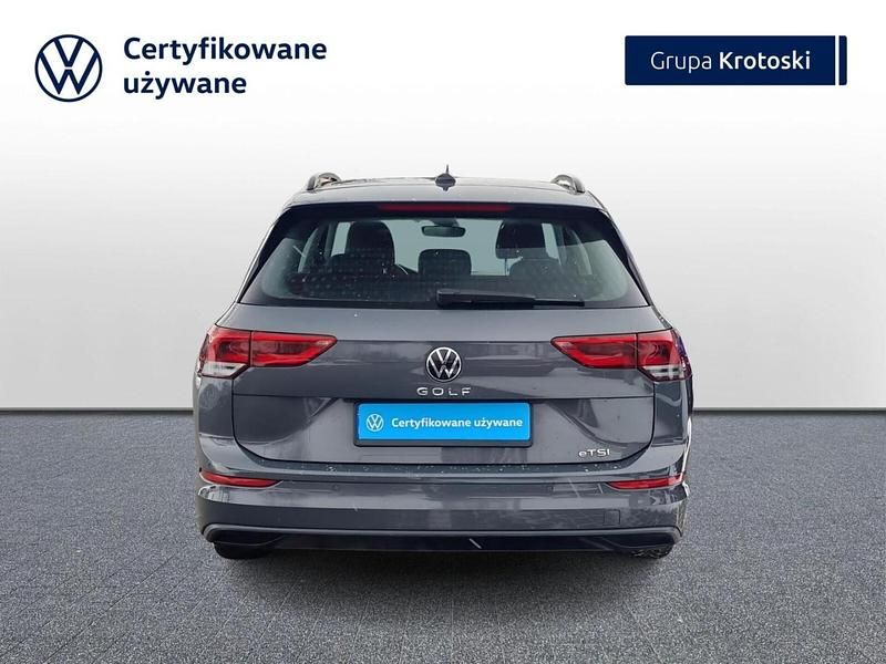 Używany VW Golf VIII 131 KM (96 kW) 2021 Kombi