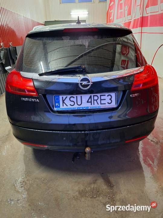 Używany Opel Insignia 2010 Czarny Kombi