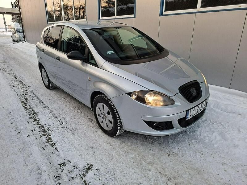 Używany Seat Toledo 2009 Srebrny Minivan