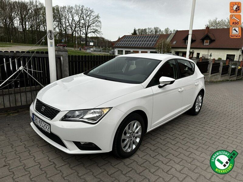 Biały Używany 2016 Seat Leon Hatchback | 38 999 zł (Super Cena) - Obraz 1/4