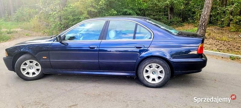 Używany BMW 525 2001 Granatowy Sedan/Limuzyna