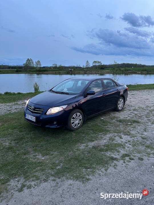 Granatowy Używany 2009 Toyota Corolla Sedan/Limuzyna | 20 500 zł (Uczciwa cena) - Obraz 1/4