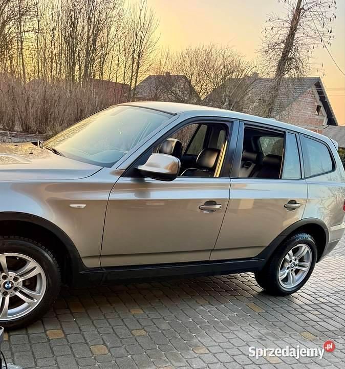 Srebrny Używany 2010 BMW X3 SUV | 15 000 zł - Obraz 1/4