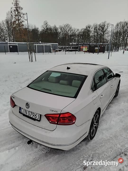 Używany VW Passat 2013 Biały Sedan/Limuzyna