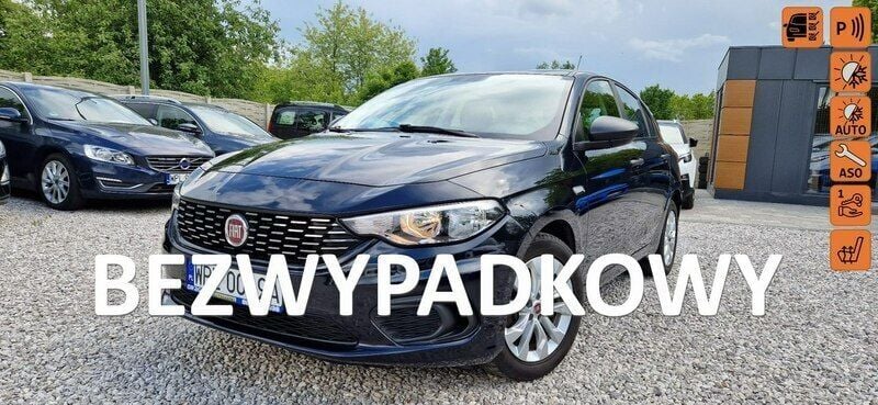 Czarny Używany 2017 Fiat Tipo Hatchback | 35 900 zł (Uczciwa cena) - Obraz 1/4