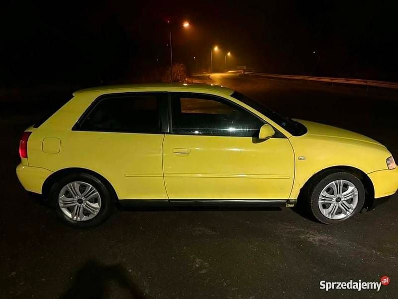 Używany Audi A3 2002 Żółty Hatchback