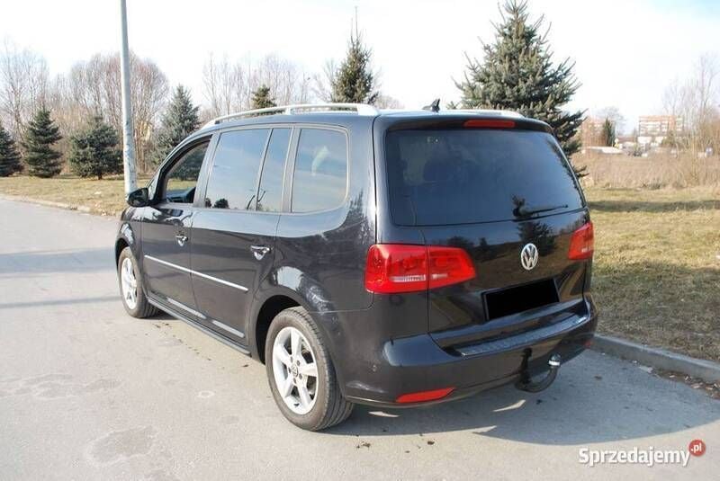 Używany VW Touran 140 KM (102 kW) 2013 Minivan