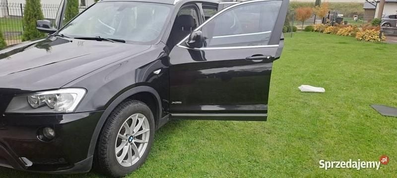Czarny Używany 2012 BMW X3 SUV | 50 000 zł (Uczciwa cena) - Obraz 1/4