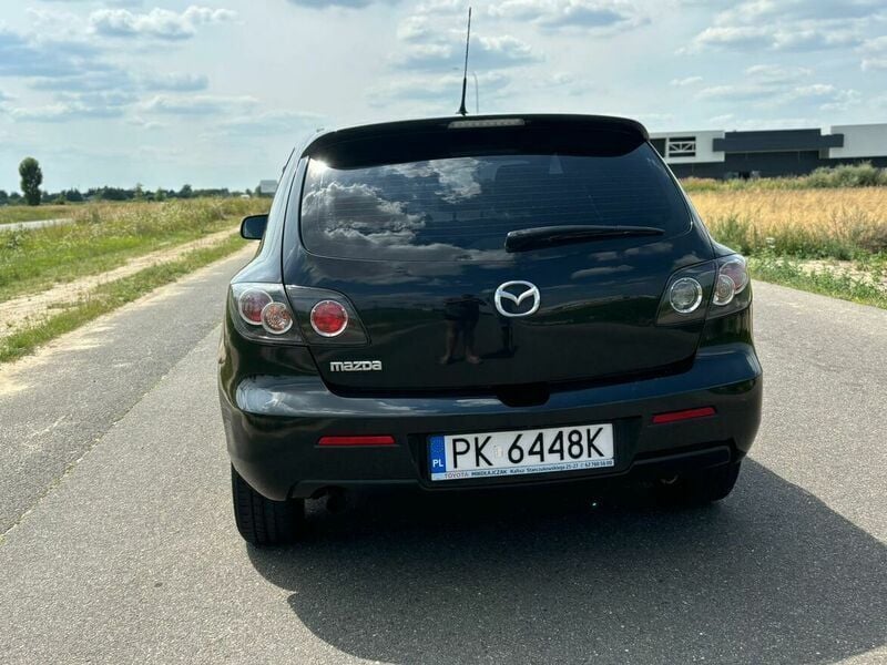Używany Mazda 3 105 KM (77 kW) 2008 Czarny Hatchback