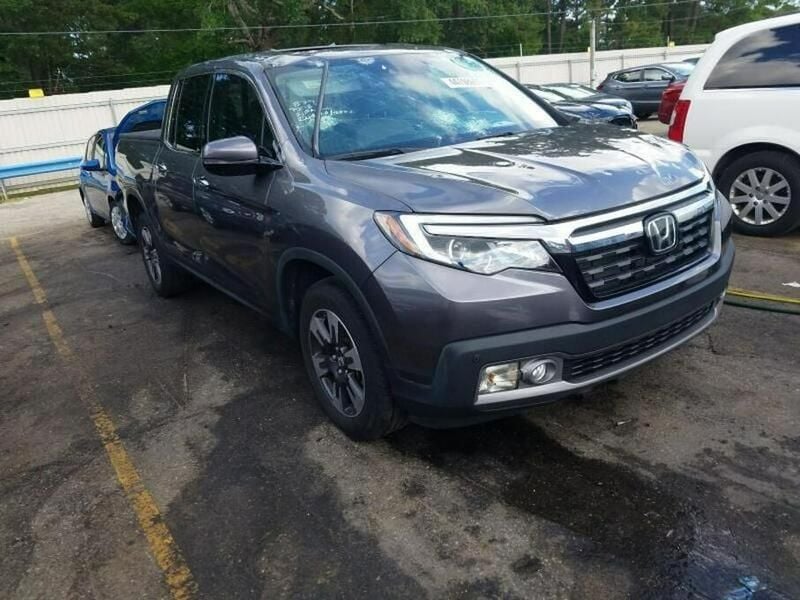 Używany Honda Ridgeline 280 KM (205 kW) 2019 Szary Pickup