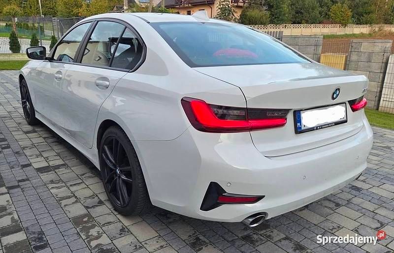 Używany BMW 318 156 KM (114 kW) 2022 Biały Sedan/Limuzyna
