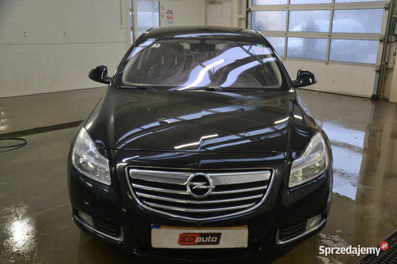 Czarny (metalik) Używany 2009 Opel Insignia Sedan/Limuzyna | 13 500 zł (Dobra cena) - Obraz 1/4